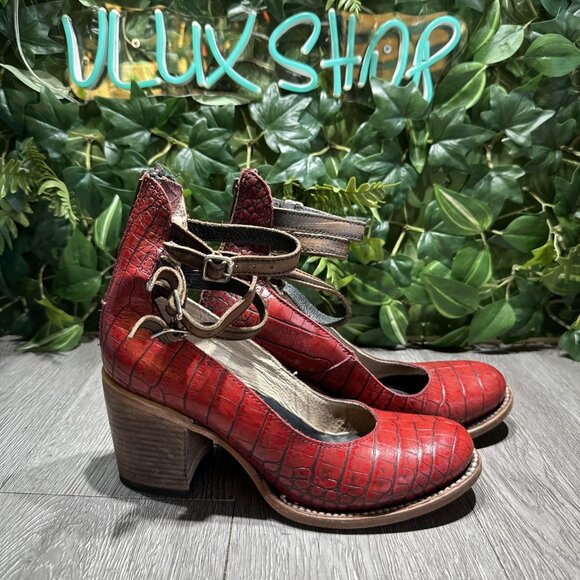 freebird Shoes - Freebird By Steven Randi Red Crocodile Ankle Strap Boots Sz 8 Women